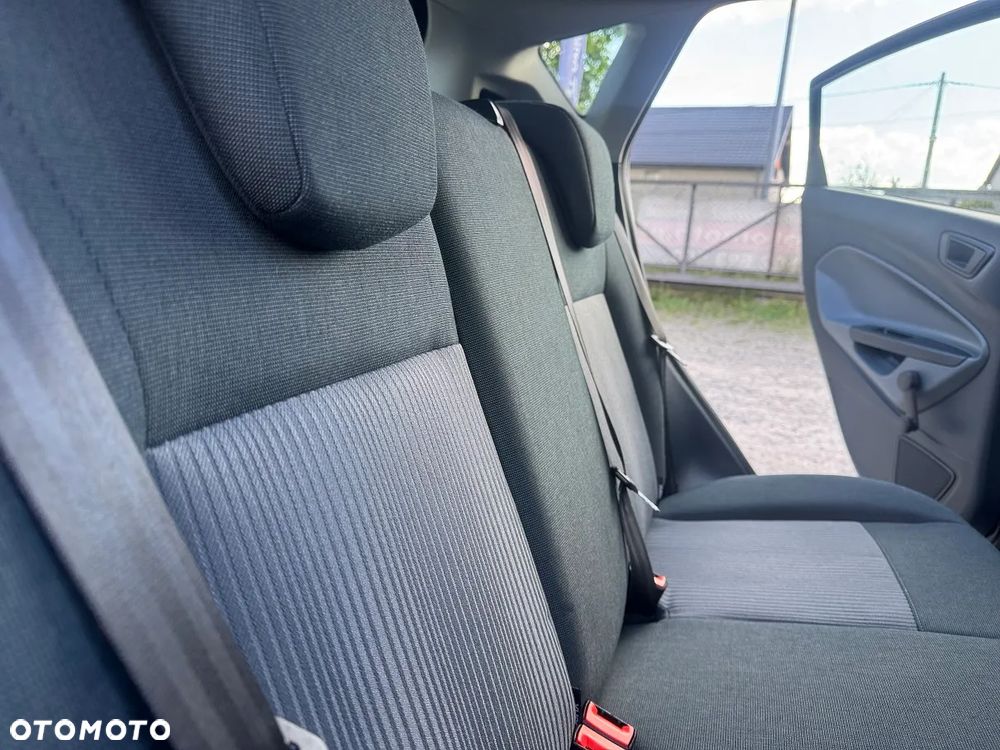 Ford Fiesta - 27