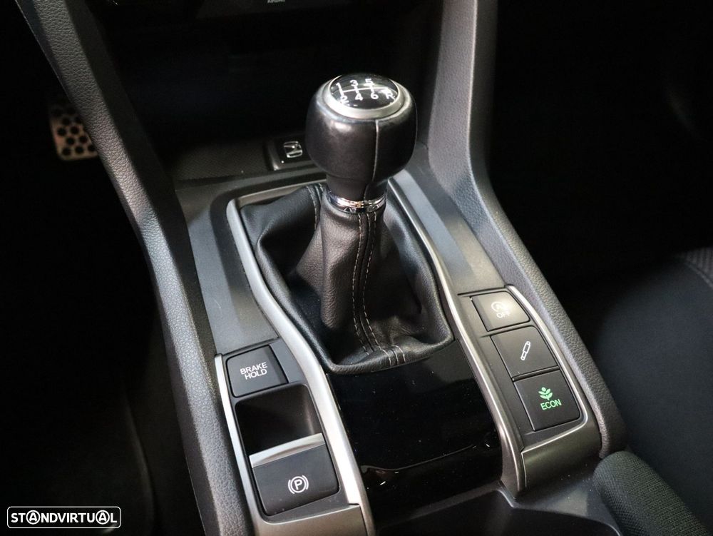 Honda Civic 1.0 i-VTEC Executive - 17