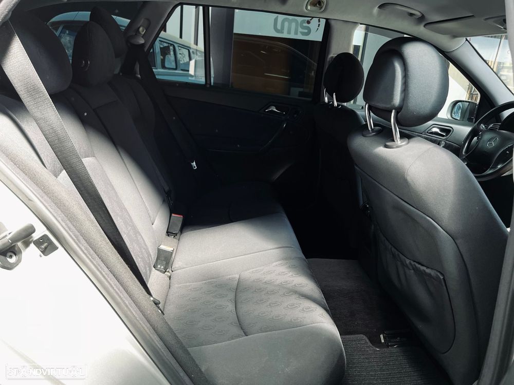 Mercedes-Benz C 220 CDi Classic - 23