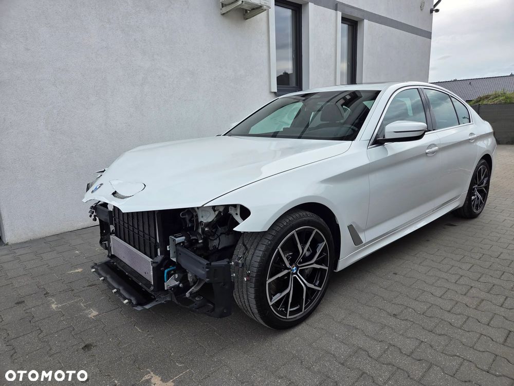 BMW Seria 5 540i xDrive M Sport Edition - 14