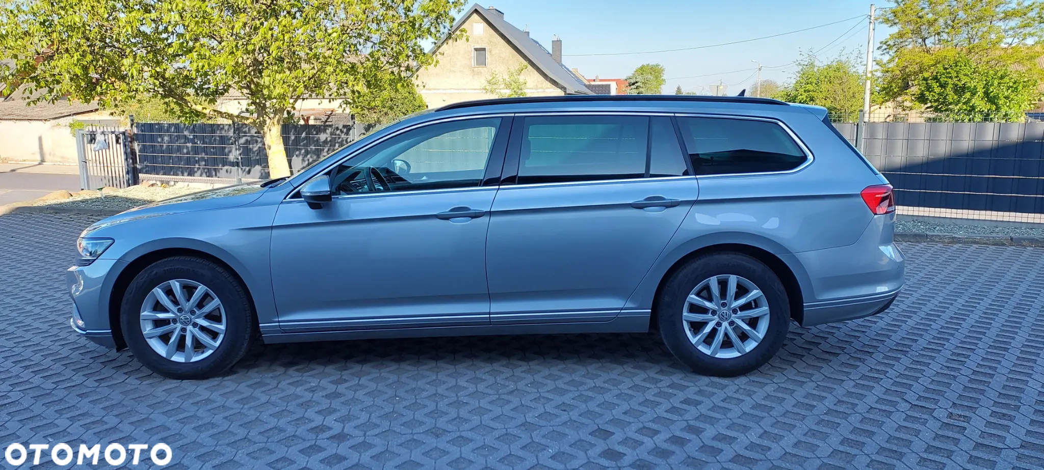 Volkswagen Passat - 16