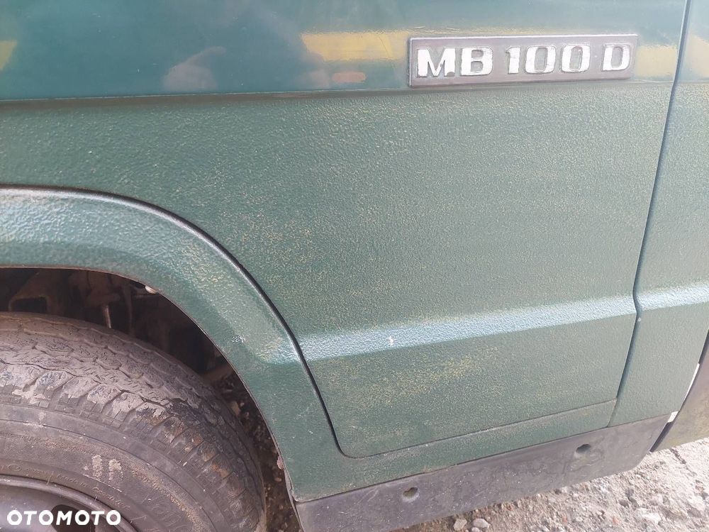 DRZWI KOMPLETNE PRAWY PRZÓD MERCEDES-BENZ MB 100 W631 - 2