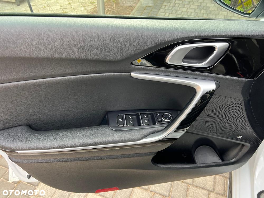Kia Ceed 1.6 CRDi DCT GT Line - 19