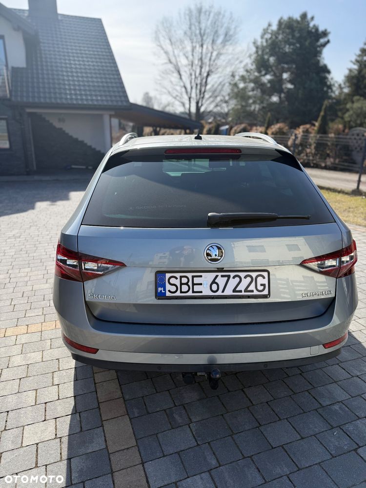 Skoda Superb 2.0 TDI Style DSG - 5