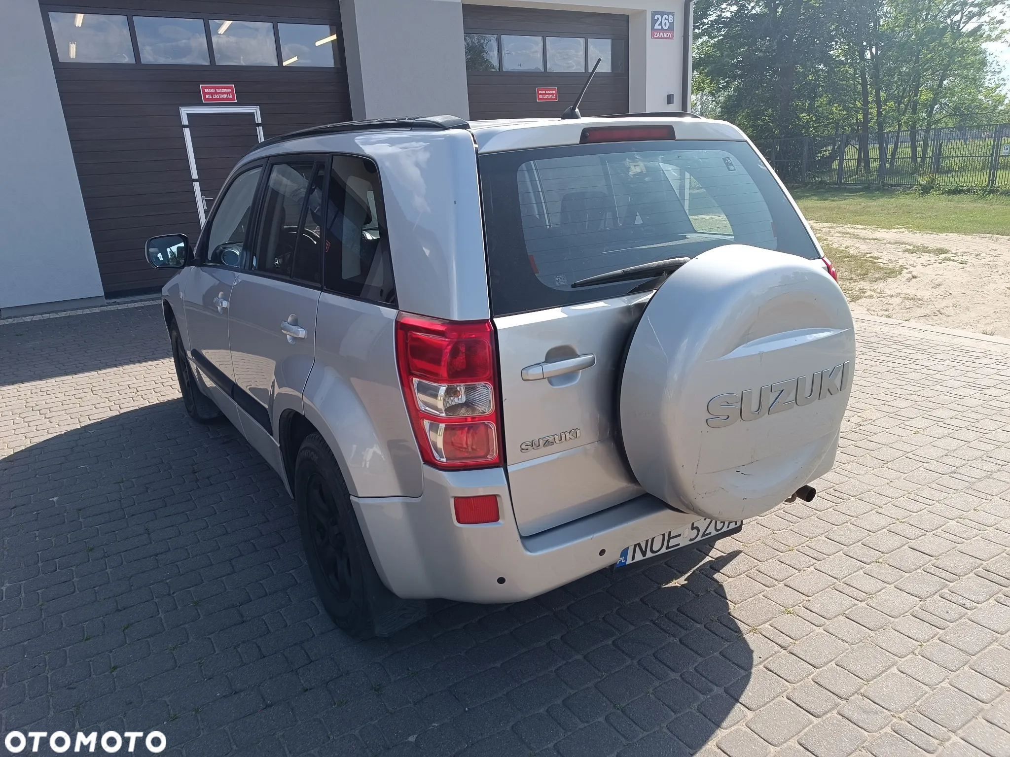 Suzuki Grand Vitara 2.0 - 8