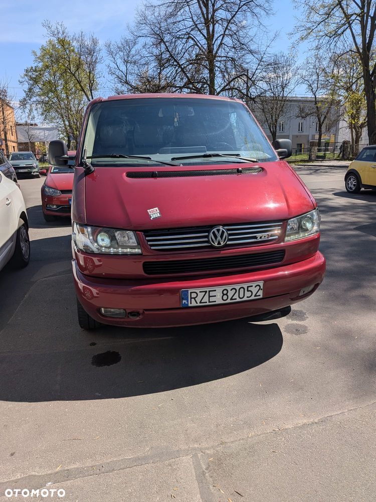 Volkswagen Transporter - 2