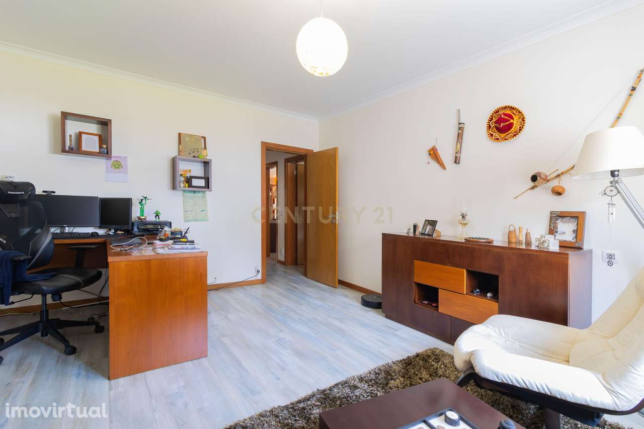 Oportunidade Única: Moradia T5 com Piscina à Venda! - Grande imagem: 5/44