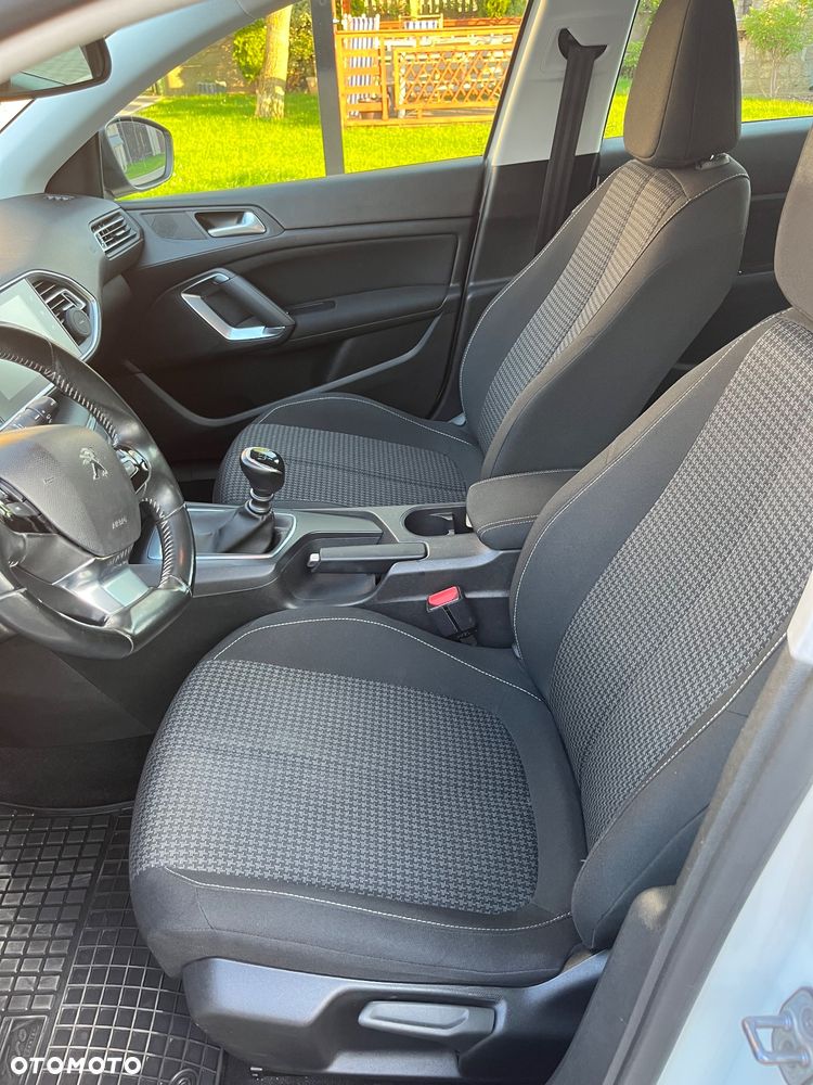 Peugeot 308 1.5 BlueHDi Active S&S - 11