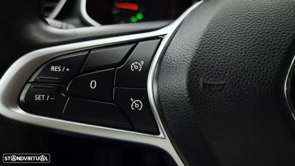 Renault Clio 1.0 TCe RS Line - 24