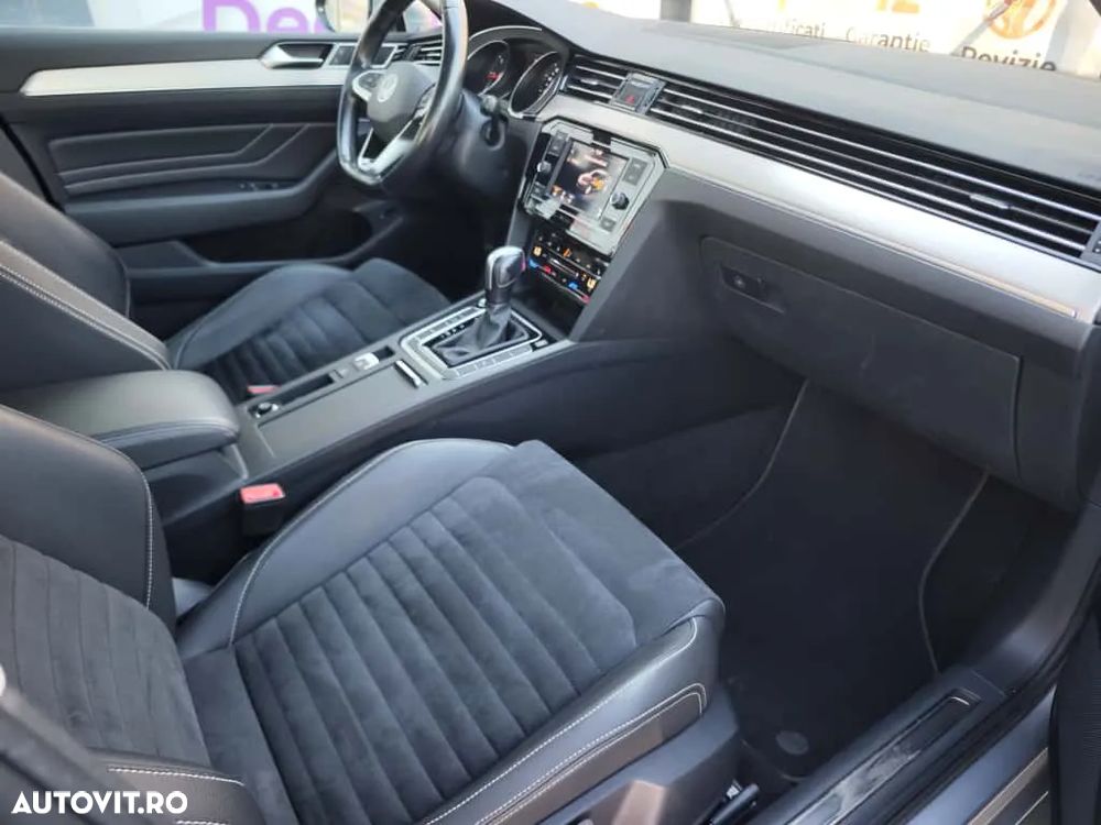 Volkswagen Passat 2.0 TDI DSG Comfortline - 18
