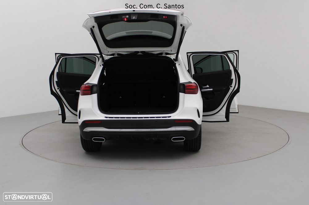 Mercedes-Benz GLA 250 e AMG Line - 12