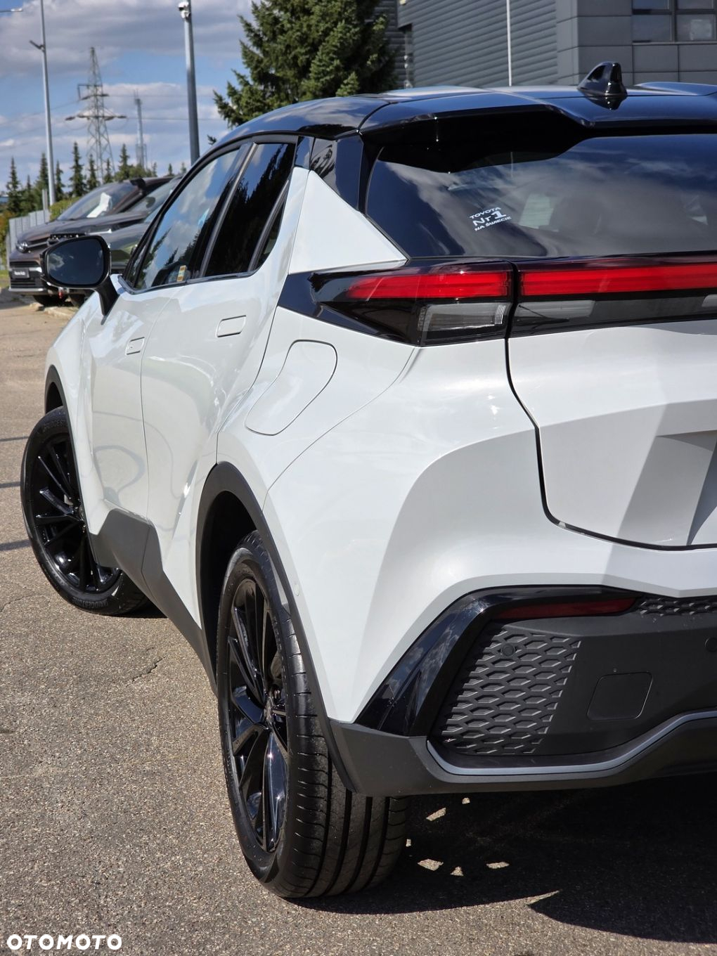Toyota C-HR - 8