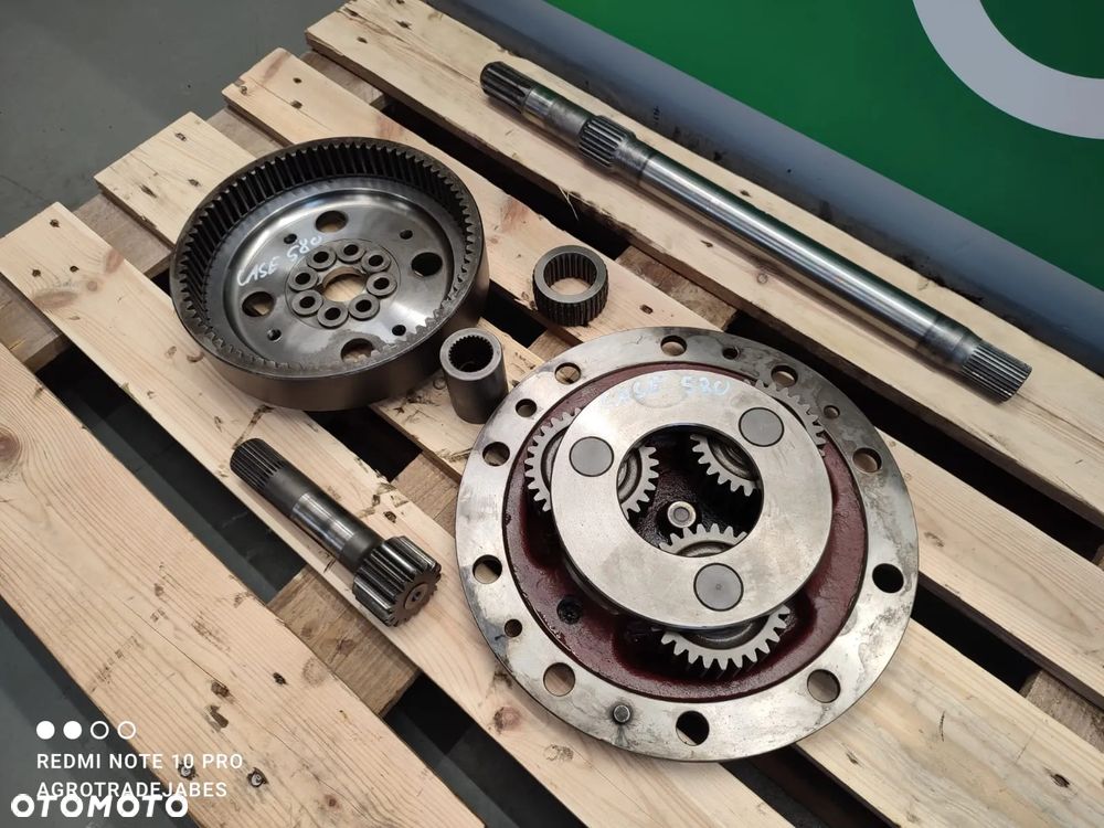 Zwolnica Case 580 SLE Carraro - 3