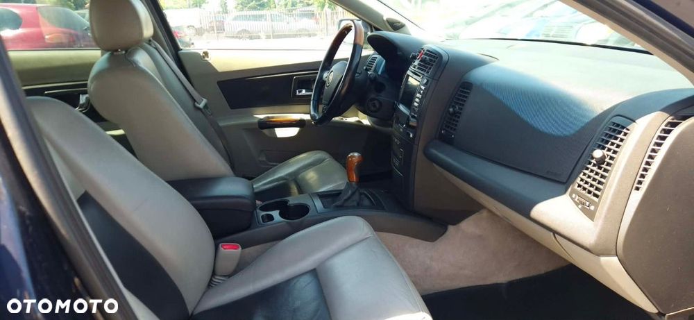 Cadillac CTS - 8