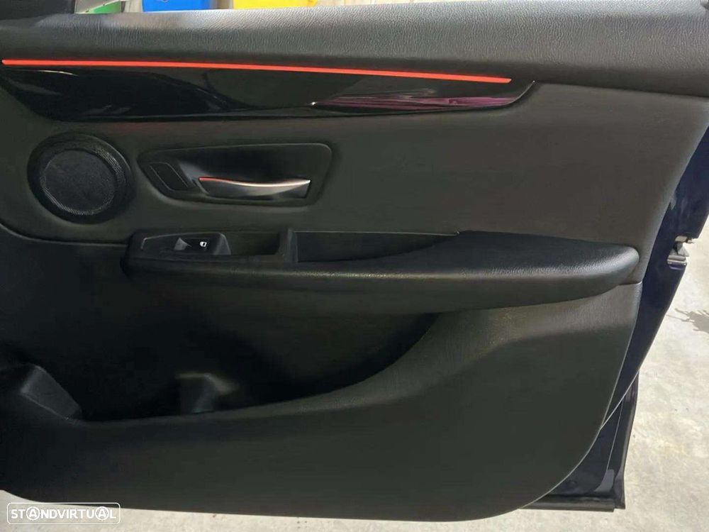 BMW 216 Active Tourer - 23