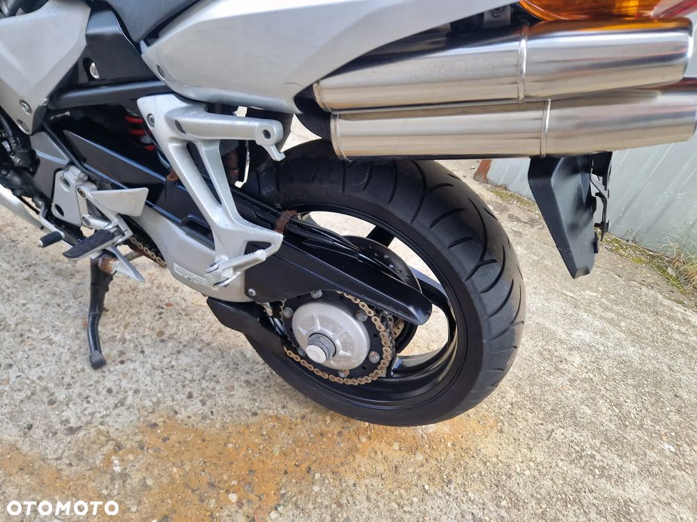 Honda VFR - 29