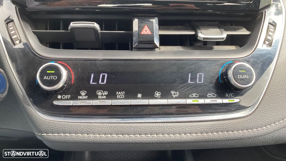 Toyota Corolla 1.8 Hybrid Comfort - 50