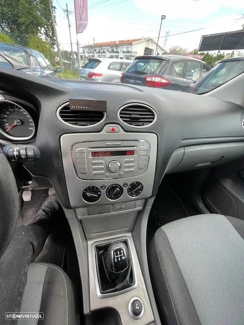 Ford Focus SW 1.6 TDCi Ambiente - 9
