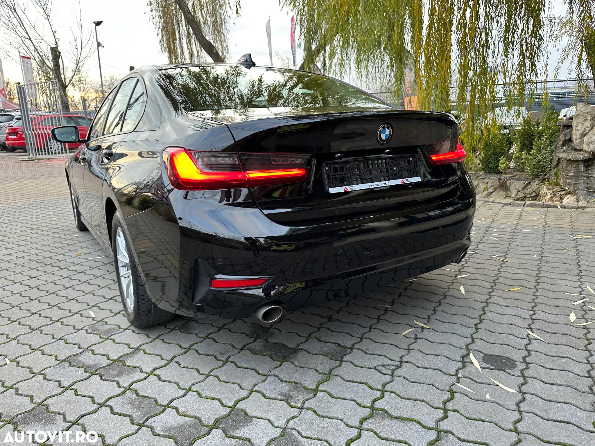 BMW Seria 3 318d Aut. - 5