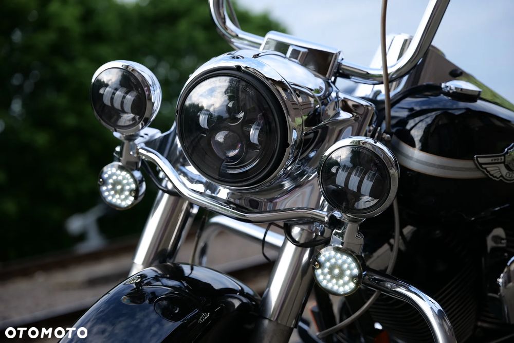 Harley-Davidson Touring Road King - 19