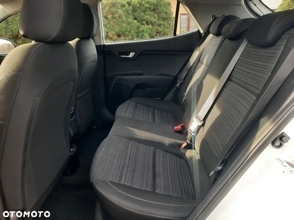 Kia Stonic 1.0 T-GDI L Business Line - 21