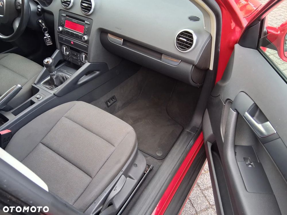 Audi A3 Sportback 1.6 Attraction - 21