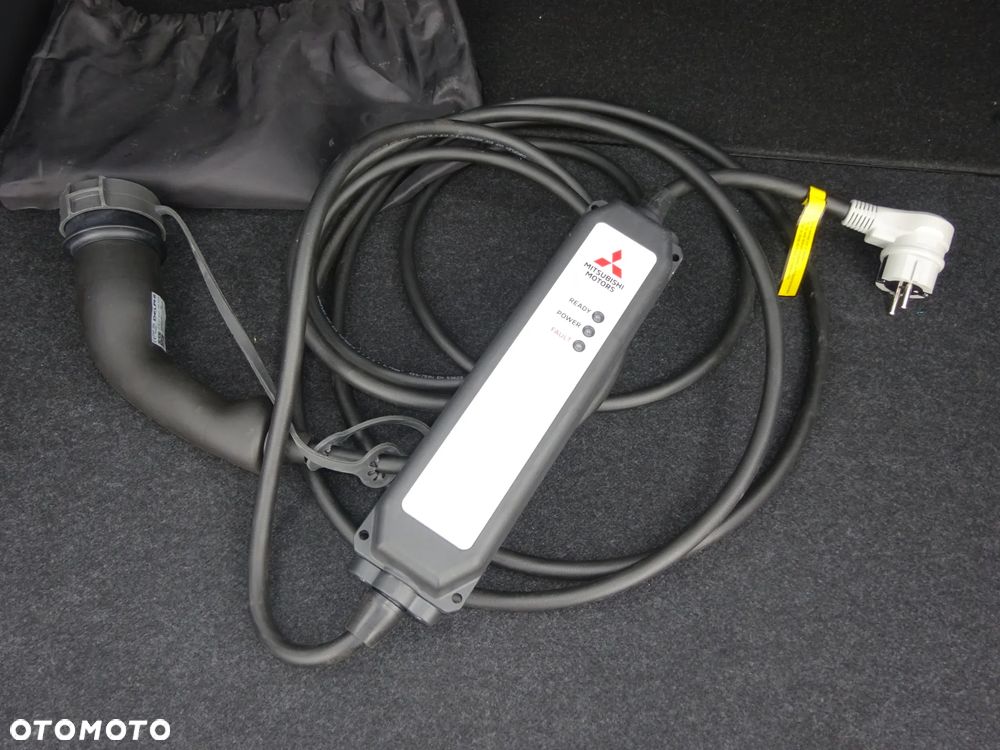 Mitsubishi Eclipse Cross 4WD Select Black - 25