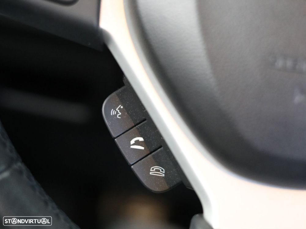 Suzuki Vitara 1.6 VVT GLE - 17