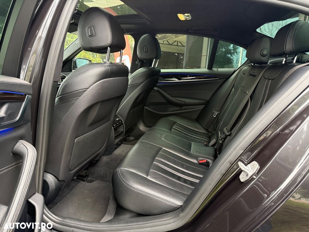 BMW Seria 5 520d xDrive Aut. Luxury Line - 32