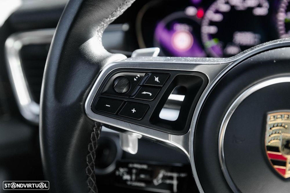 Porsche Panamera Sport Turismo 4 E-Hybrid - 15