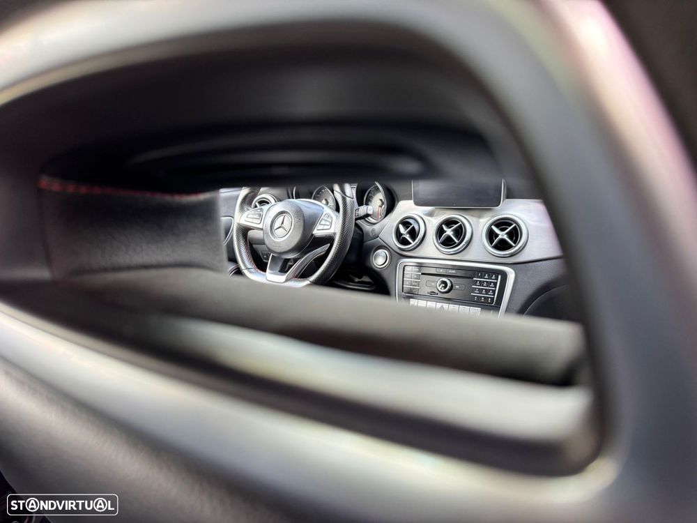 Mercedes-Benz CLA 200 d 7G-DCT AMG Line - 13