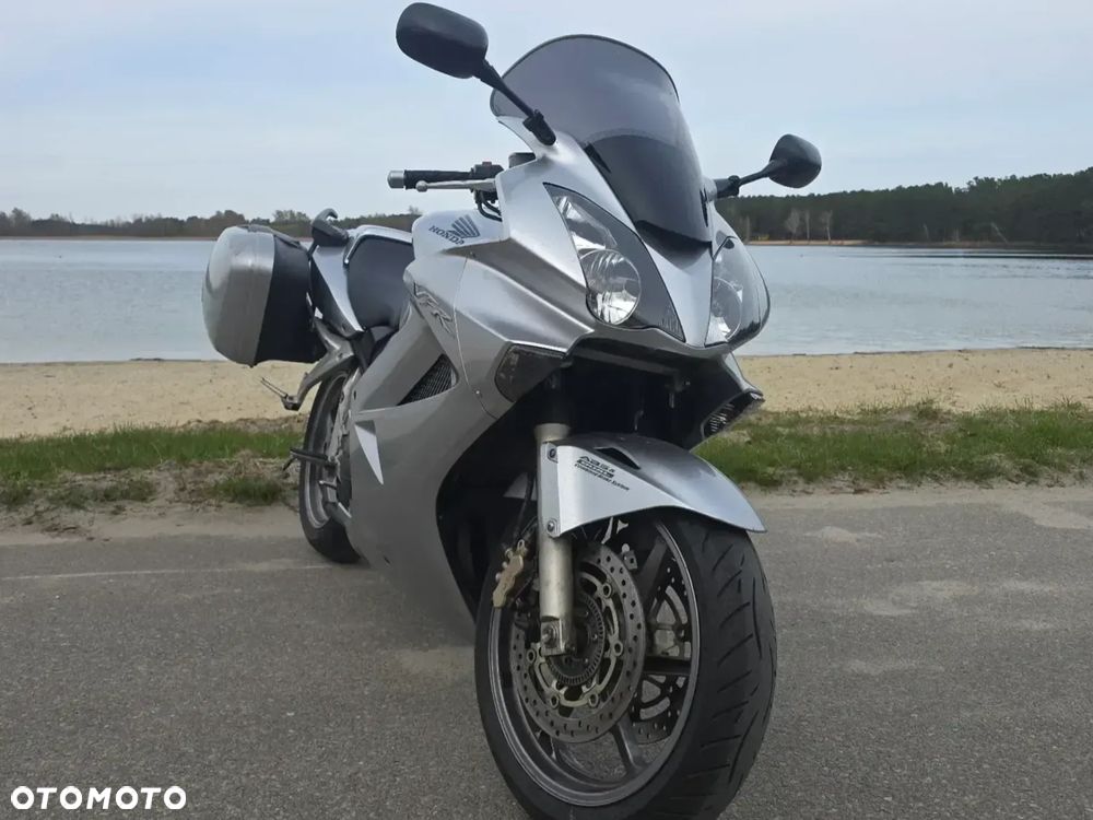 Honda VFR - 1