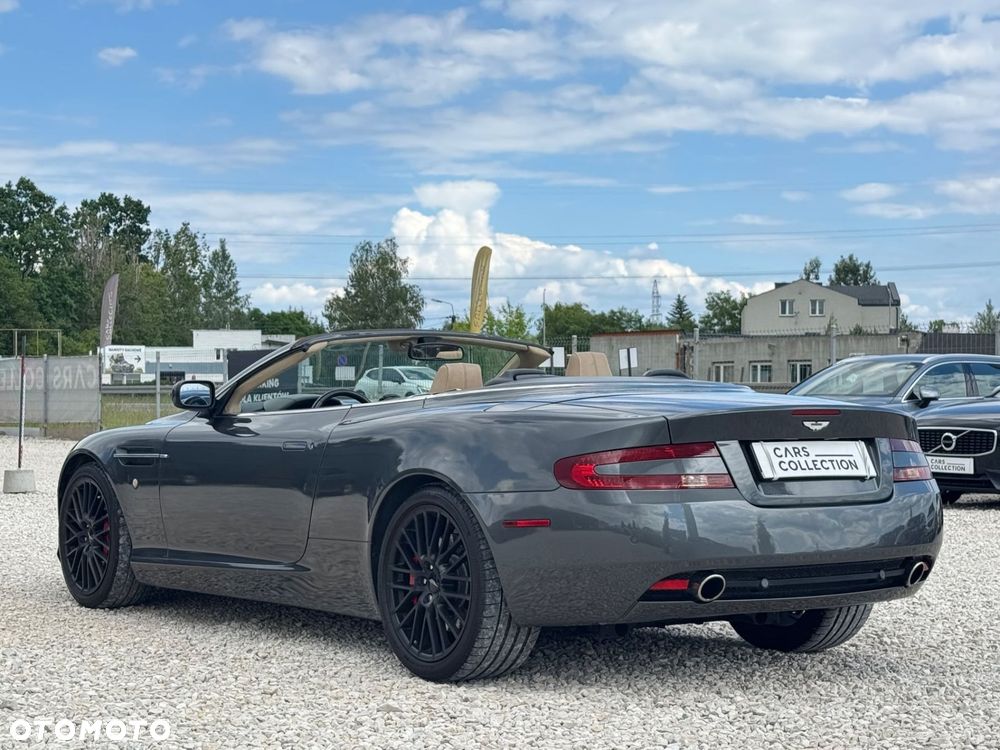 Aston Martin DB9 - 20
