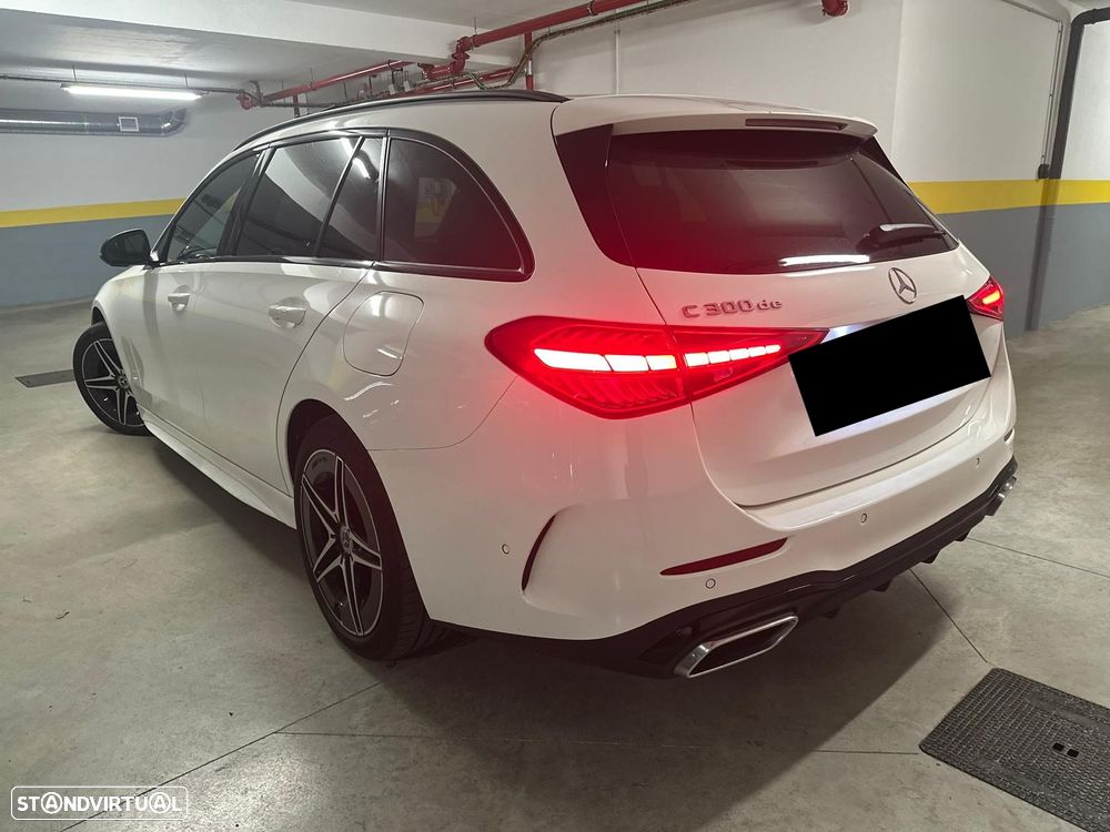 Mercedes-Benz C 300 de AMG Line - 4