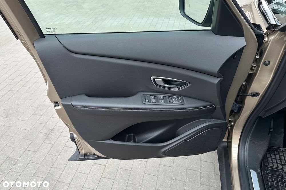 Renault Scenic TCe 140 GPF EDC LIMITED - 19