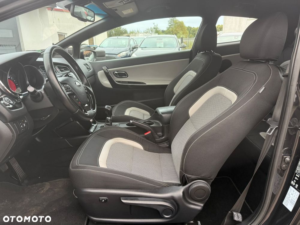 Kia ProCeed 1.6 CRDi 136 ISG Spirit - 9