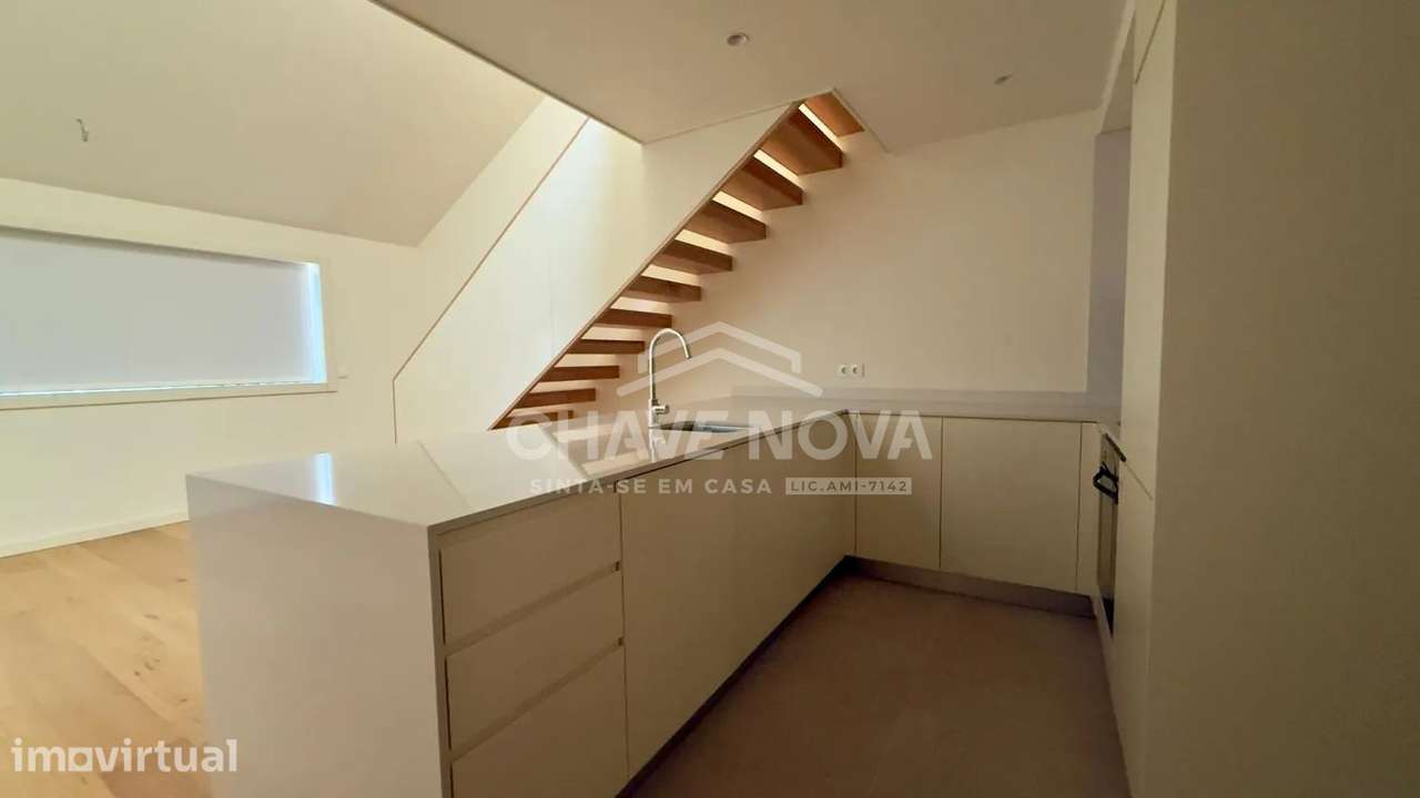 T1 Duplex Mezzanine c/ 2 WC's e lugar duplo de garagem, Matosinhos Sul - Grande imagem: 3/27