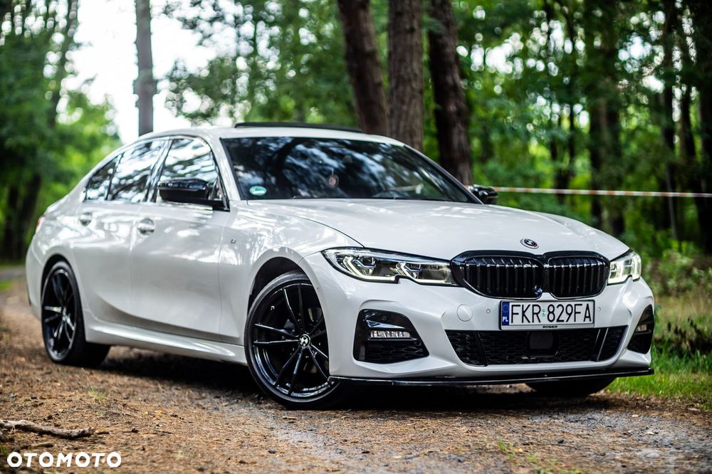 BMW Seria 3 320d xDrive M Sport Shadow sport - 11