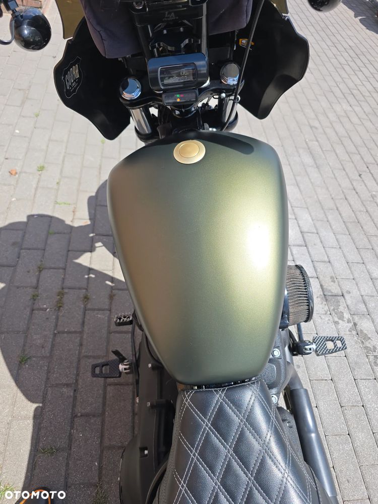 Harley-Davidson Dyna Street Bob - 4
