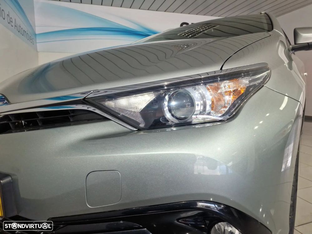Toyota Auris Touring Sports - 22