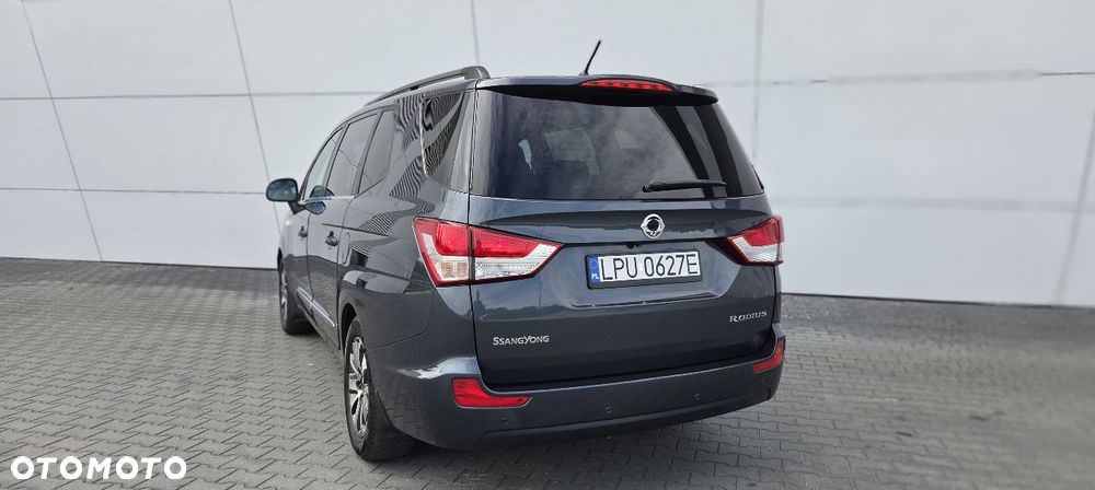 SsangYong/KGM Rodius 2.2 e-XDi220 Automatik 4WD Sapphire - 15