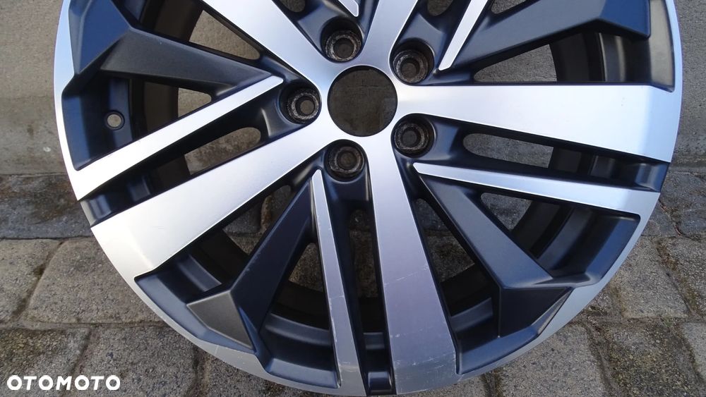 PEUGEOT 3008, 5008 II - 7.5Jx19CH5 ET42 5X108 - felga - 3