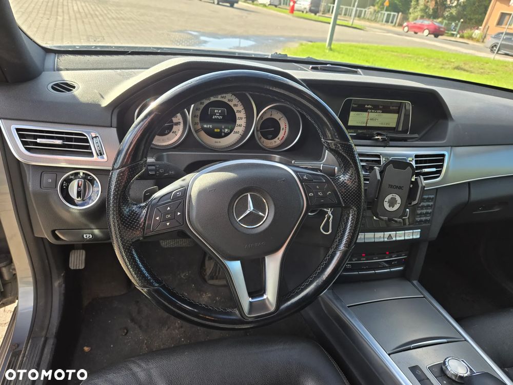 Mercedes-Benz Klasa E - 12