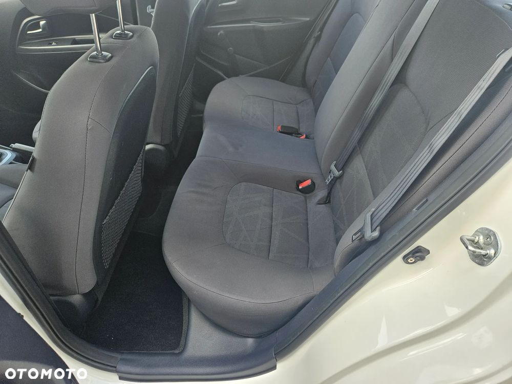 Kia Rio 1.2 Dream Team Edition - 7