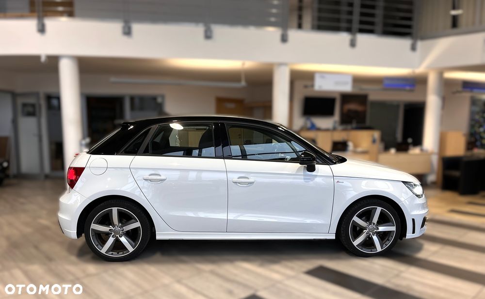 Audi A1 Sportback 1.6 TDI S line Sportpaket - 7