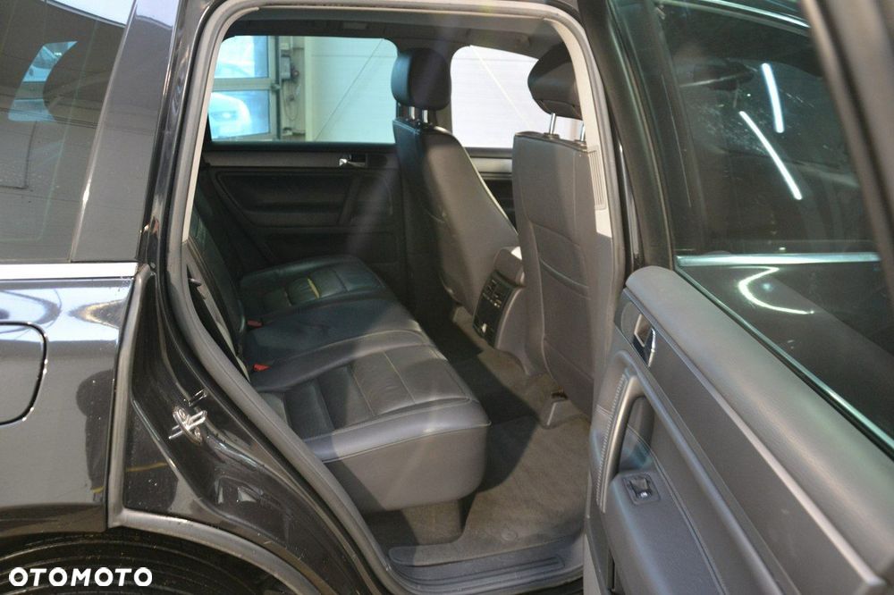 Volkswagen Touareg - 20