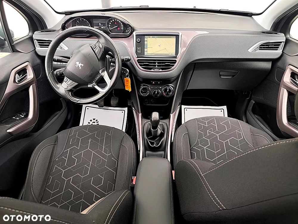 Peugeot 2008 1.2 Pure Tech Active - 19