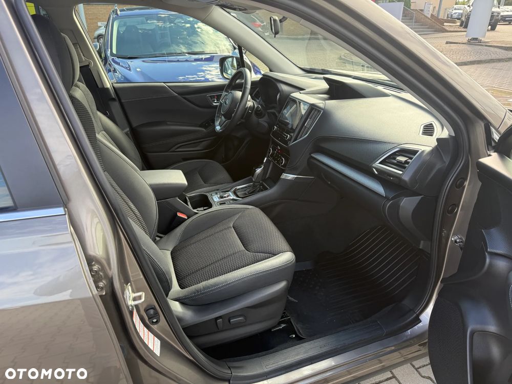 Subaru Forester 2.0i-L Active (EyeSight) Lineartronic - 16