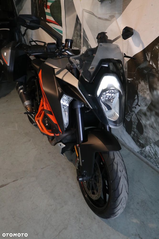 KTM Super Duke - 17