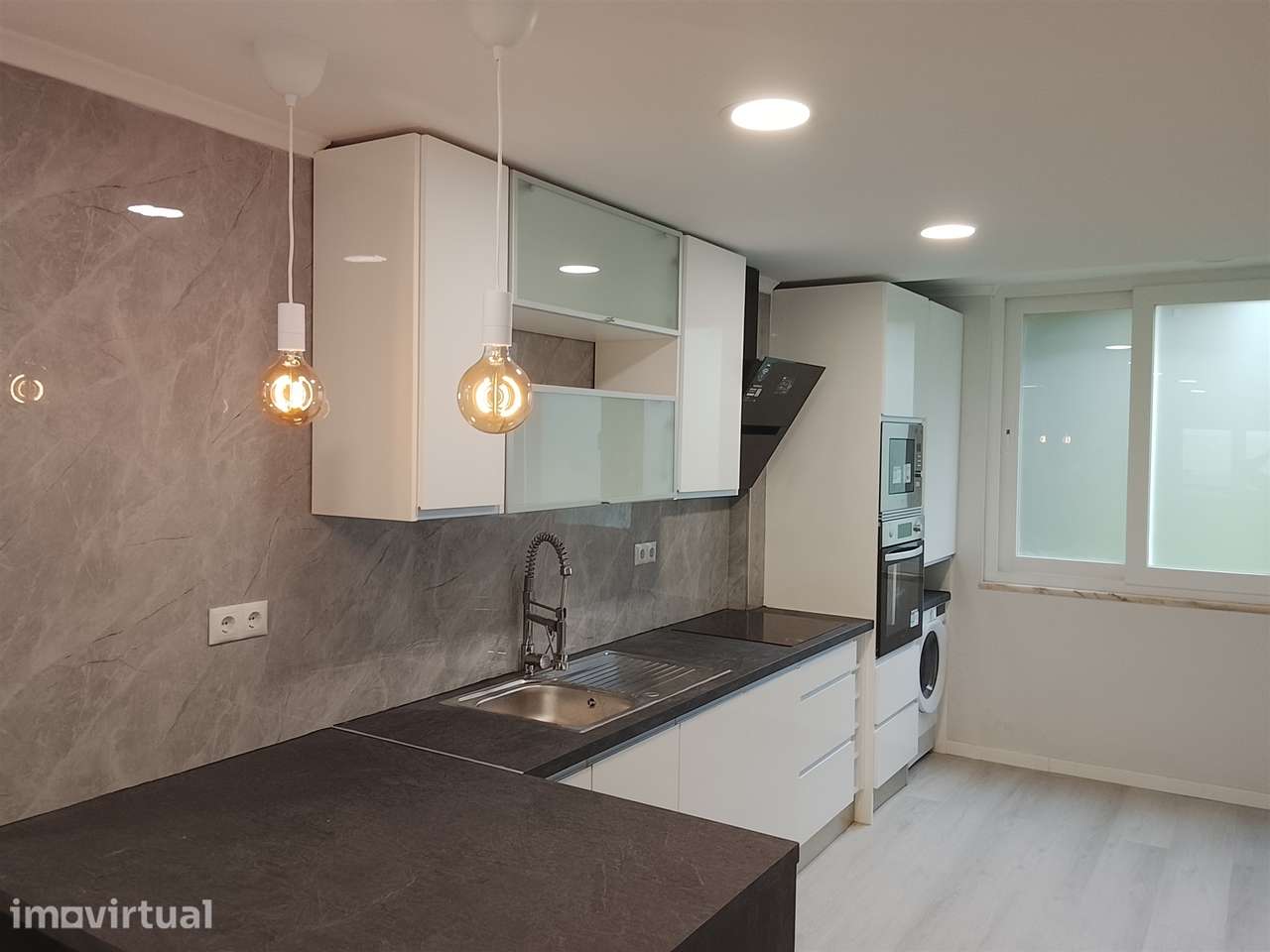 Apartamento T2 Venda em Benfica,Lisboa - Grande imagem: 2/16
